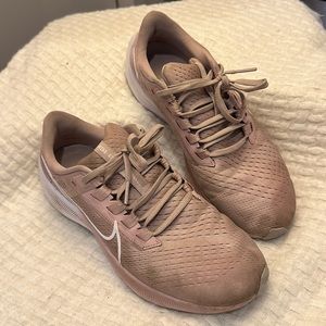 Nike Zoom Pegasus Sneakers 8.5
